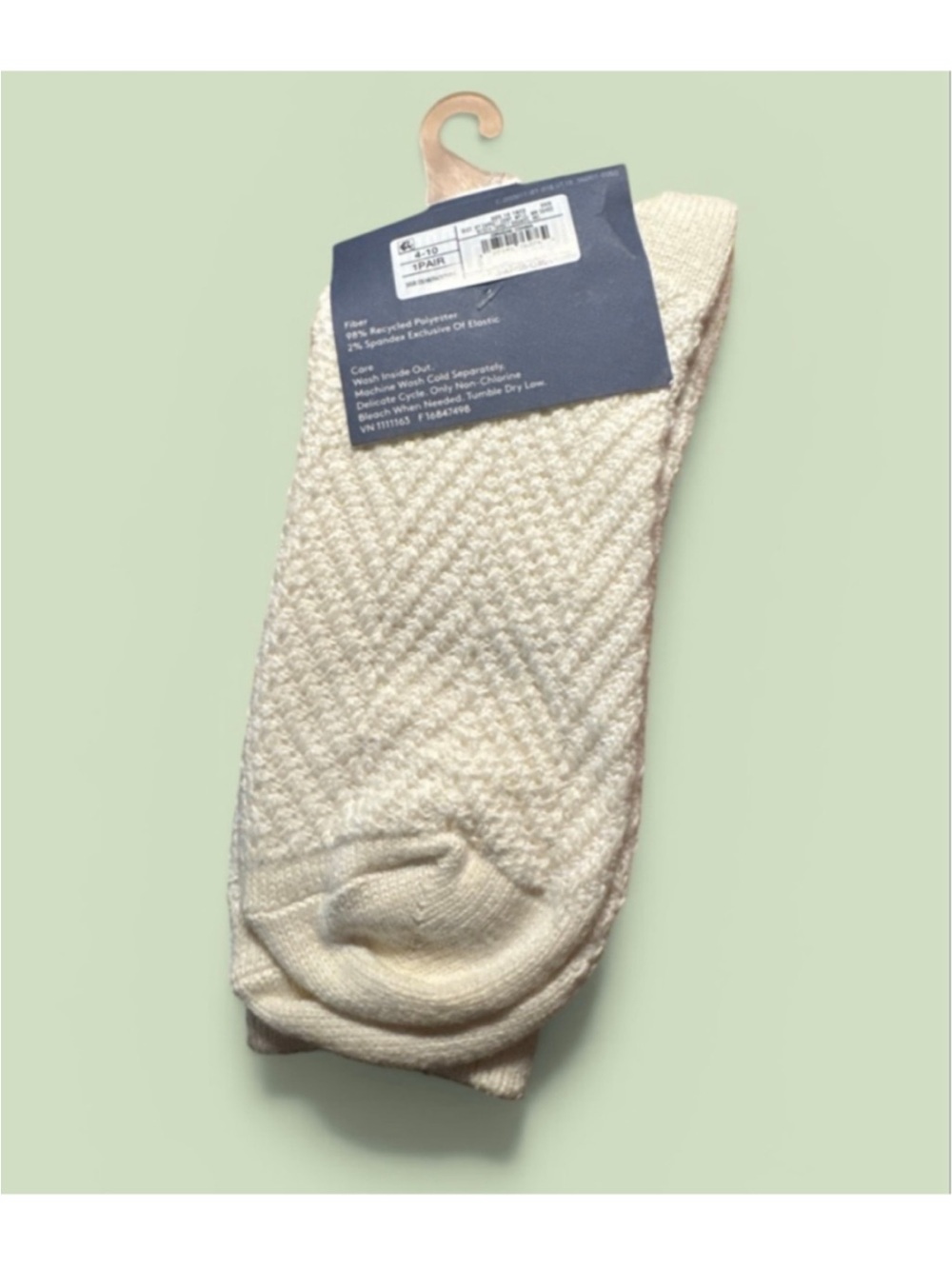 Universal Thread Beige Diamond Textured Crew Socks